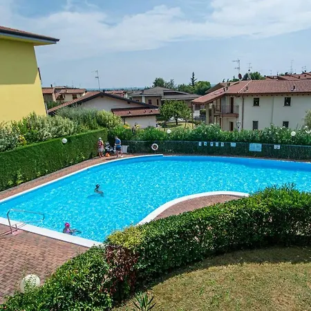 Garden Con Terrazzo E Piscina *